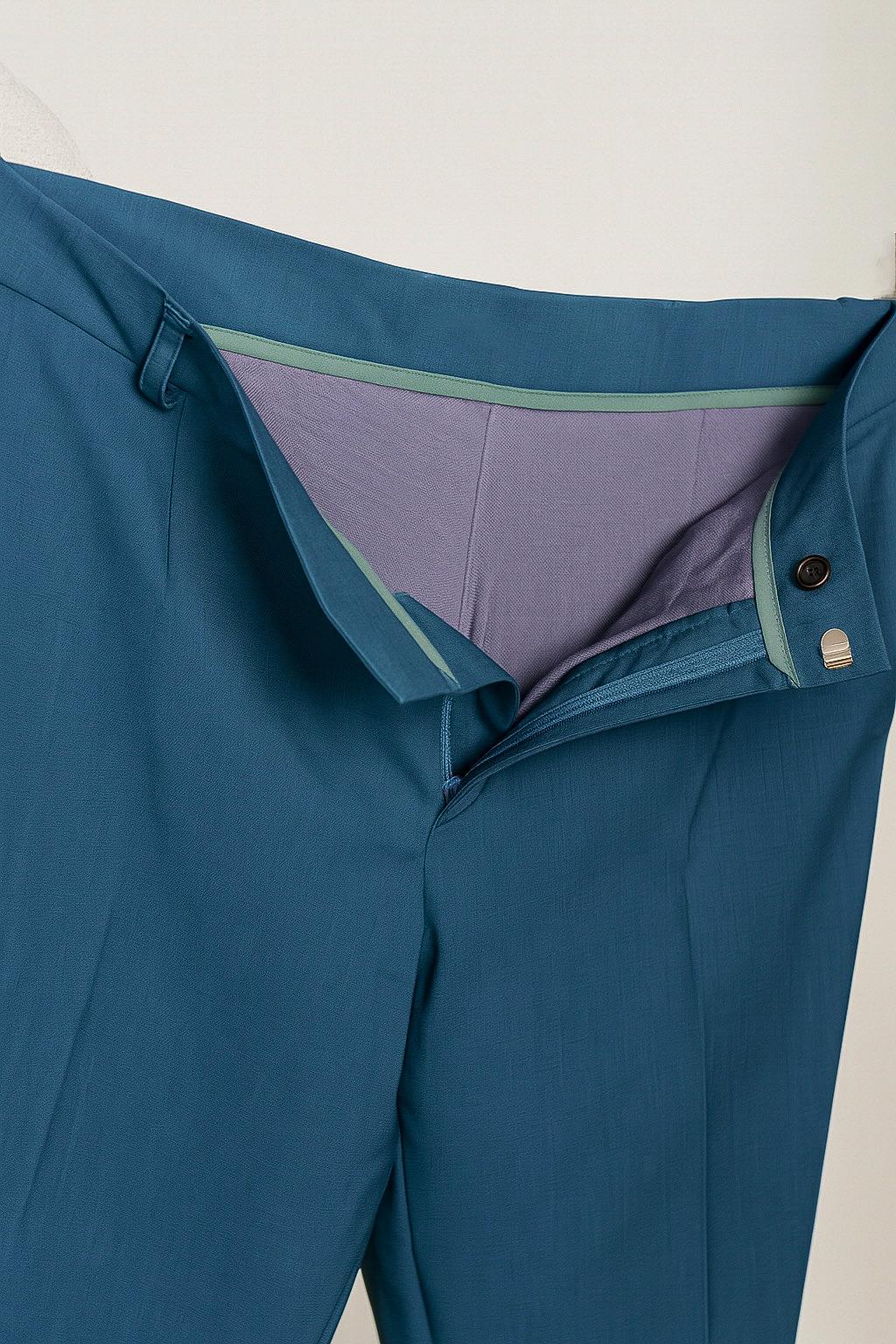 Pantalon homme bleu indigo en laine froide détail intérieur contrastant ensemble Célébration Kantawa